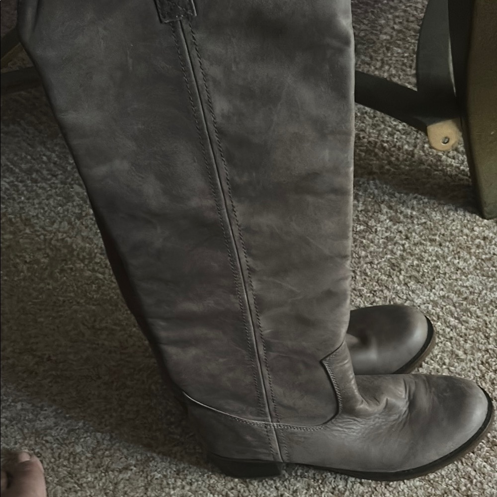Women's Gray Leather Boots
